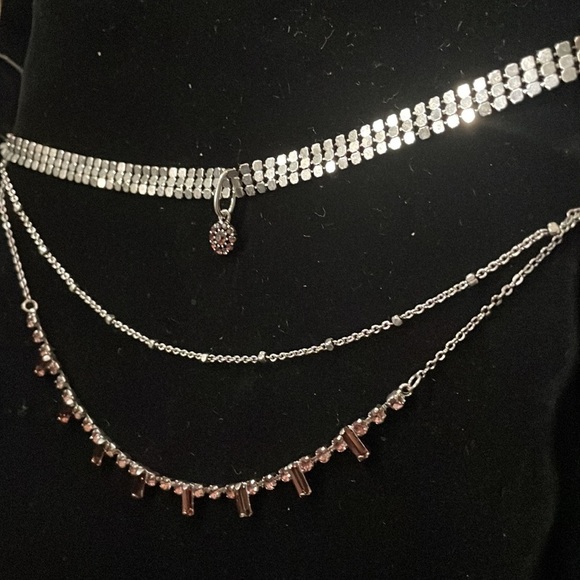 Free People 3-strand pink crystal, flower, mesh charm necklace! NWT. - Picture 8 of 8